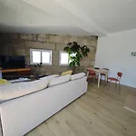 Casa con jardín, piscina privada y vistas a las Islas Cies Nigrán