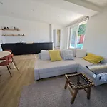 Casa con jardín, piscina privada y vistas a las Islas Cies Casa de Férias Nigrán