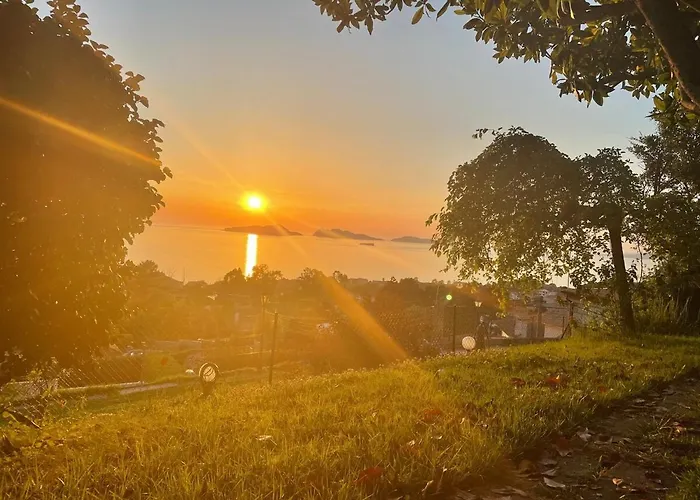 Casa Con Jardin, Piscina Privada Y Vistas A Las Islas Cies